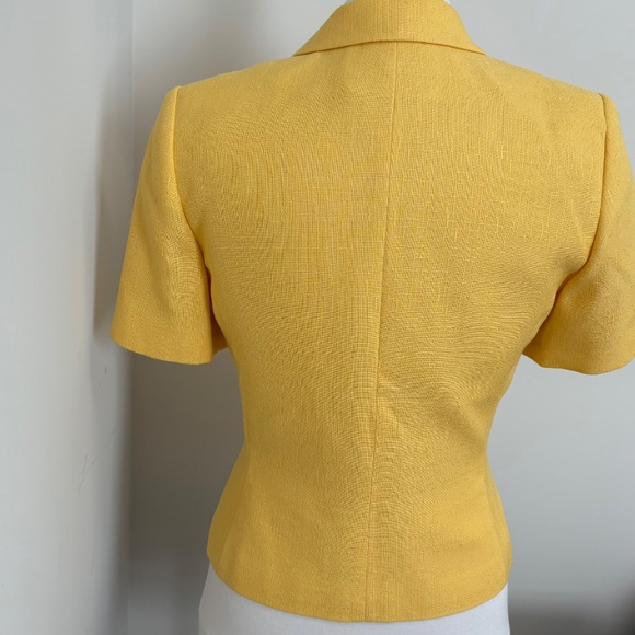 Le Suit Yellow Lenin Look Short Sleeve Blazer Sz 6 - Picture 2 of 8